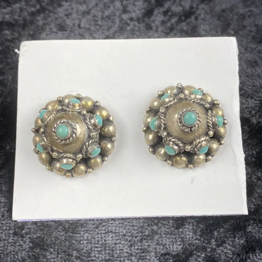Vintage Native Sterling Silver Turquoise Petit Point‎ Round Dome Post Earrings